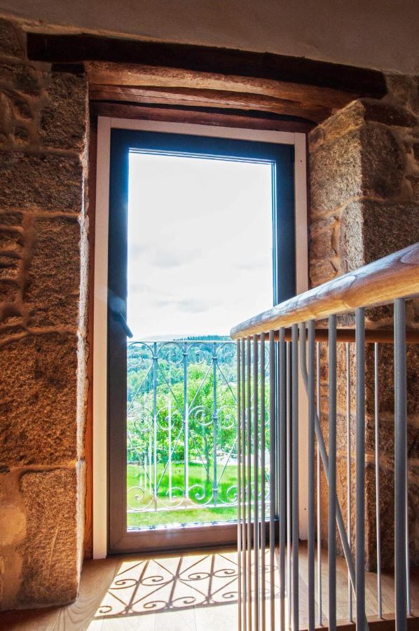 Апартаменты O Forno Casa Ferrador Ribeira Sacra Собер Экстерьер фото