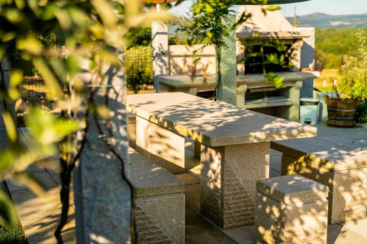 Апартаменты O Forno Casa Ferrador Ribeira Sacra Собер Экстерьер фото